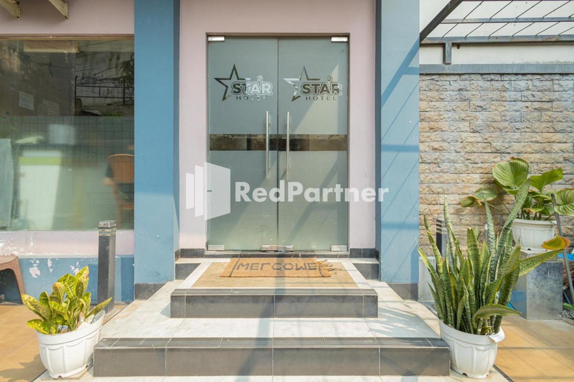 Star Hotel Jaksa Mitra Reddoorz Yakarta Exterior foto